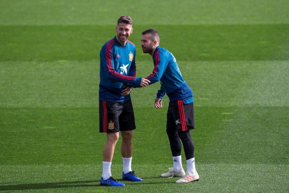 El Inter Miami ata a Jordi Alba y negocia con Sergio Ramos. EFE