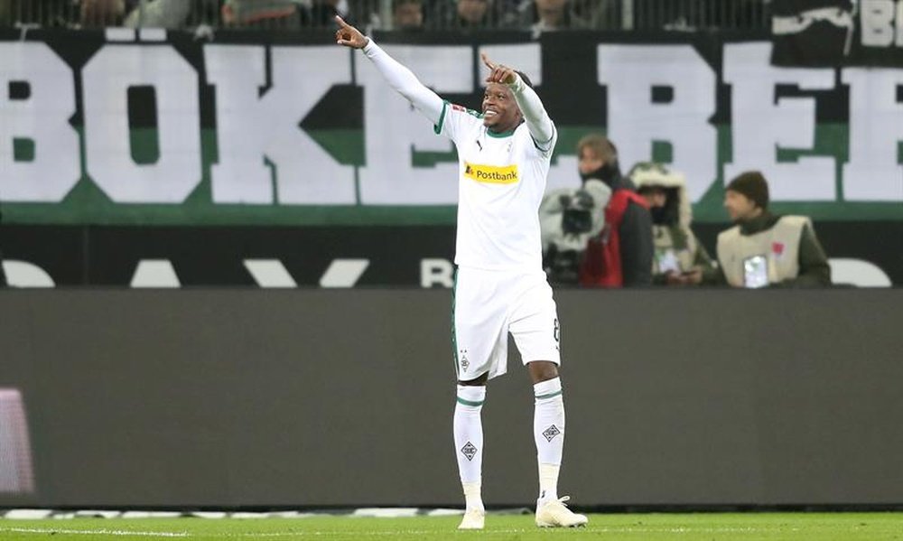 Denis Zakaria proche d'un départ du Borussia Mönchengladbach. EFE