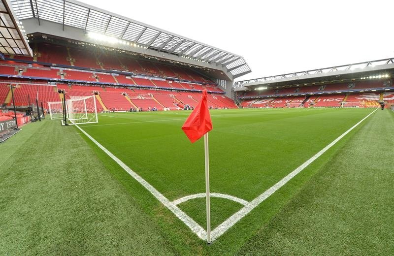 A Sala De Mudança No Estádio De Anfield Em Liverpool, Reino Unido