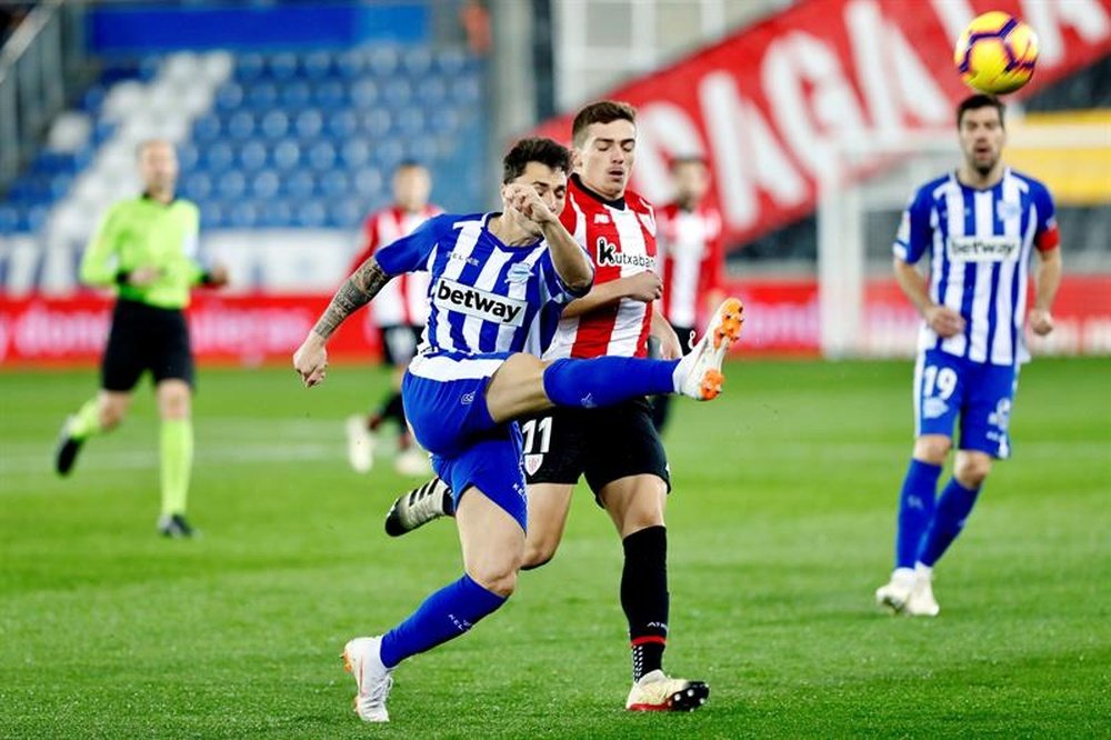 Iñigo Córdoba prefiere que juegue Messi. EFE