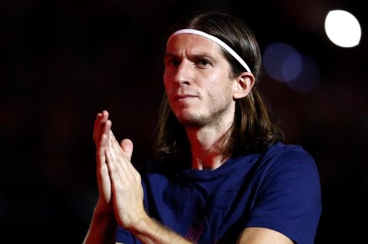 FIlipe Luis will reveal his decision this week