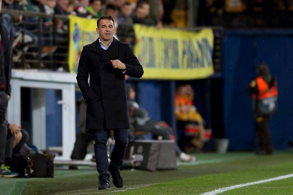 El técnico del Villarreal mandó un mensaje claro a sus jugadores. EFE