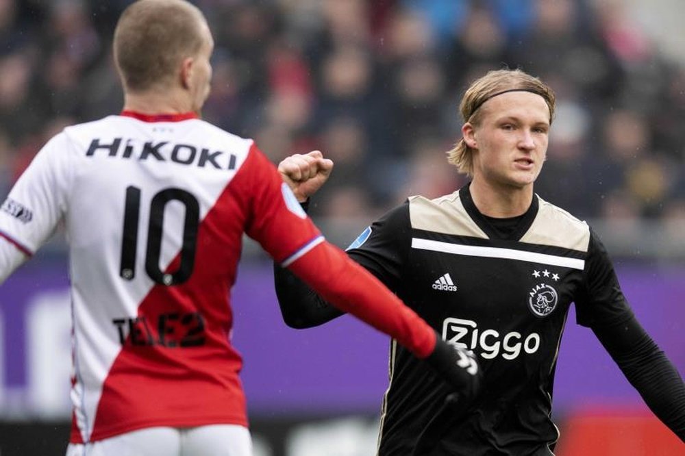 El Ajax se mantiene segundo en Liga. EFE