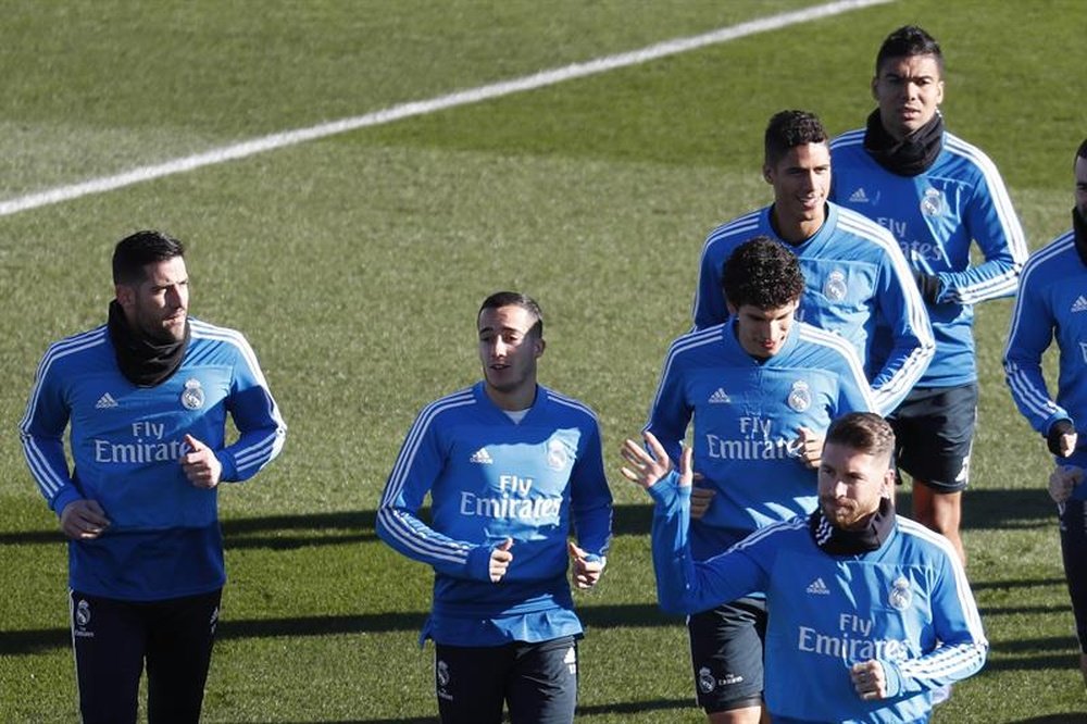 Ramos and Varane did not train with the team. EFE