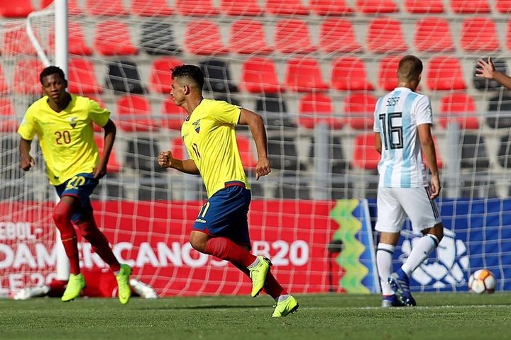 Ecuador pone cuesta arriba la clasificación a Argentina