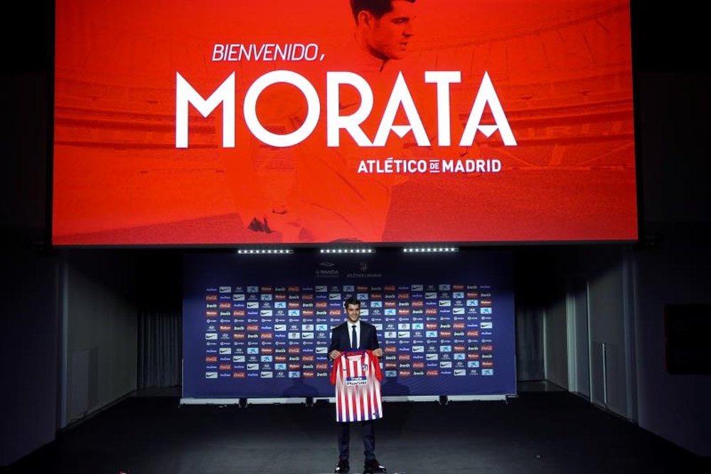 El fichaje de Álvaro Morata quedó eclipsado a última hora por los del Barça. EFE