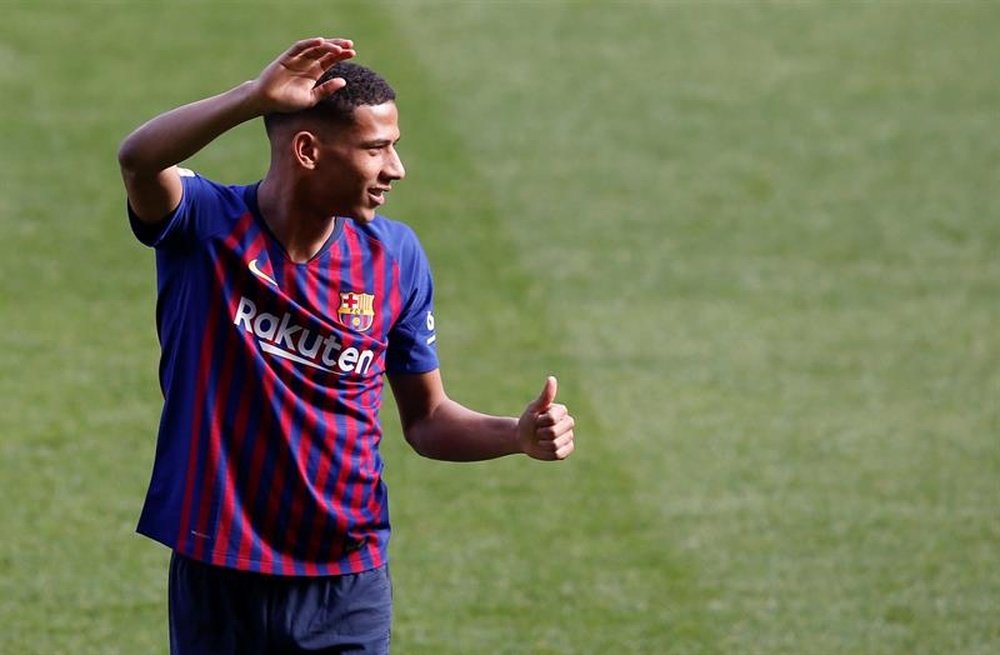 Todibo tendrá minutos en la Supercopa de Cataluña. EFE