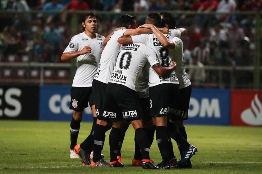 Corinthians logró un agónico empate. EFE/Archivo