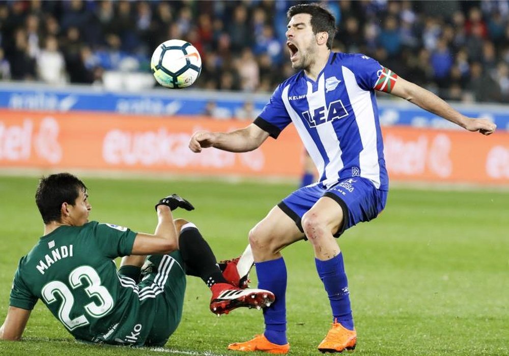 LaLiga denunció los cánticos contra el Betis. EFE/AdriánRuiz