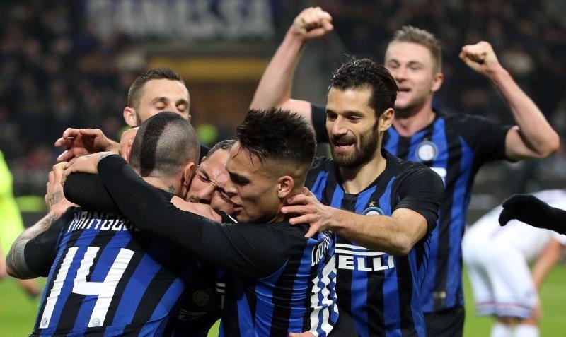 Los jugadores del Inter Milan celebran el gol de Danilo D'Ambrosio al Sampdoria en el Giuseppe Meazza de Milan, Italia. EFE/EPA