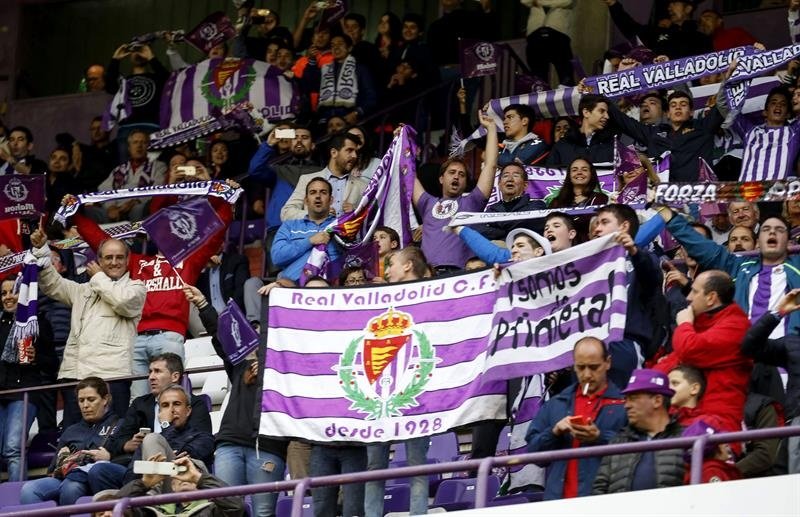 Listas de espera y sorteo para acudir a Zorrilla