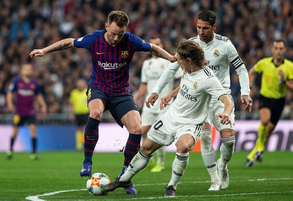 Rakitic asked Real Madrid president Florentino Perez to renew Luka Modric. EFE