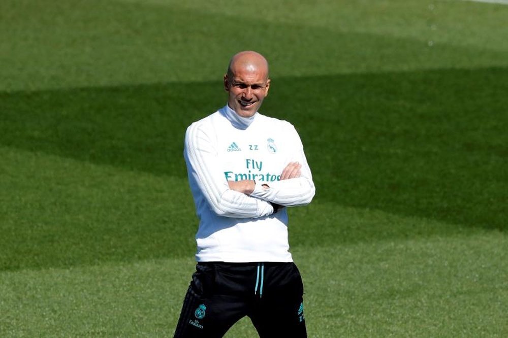 Zidane volta a cena. EFE/Archivo