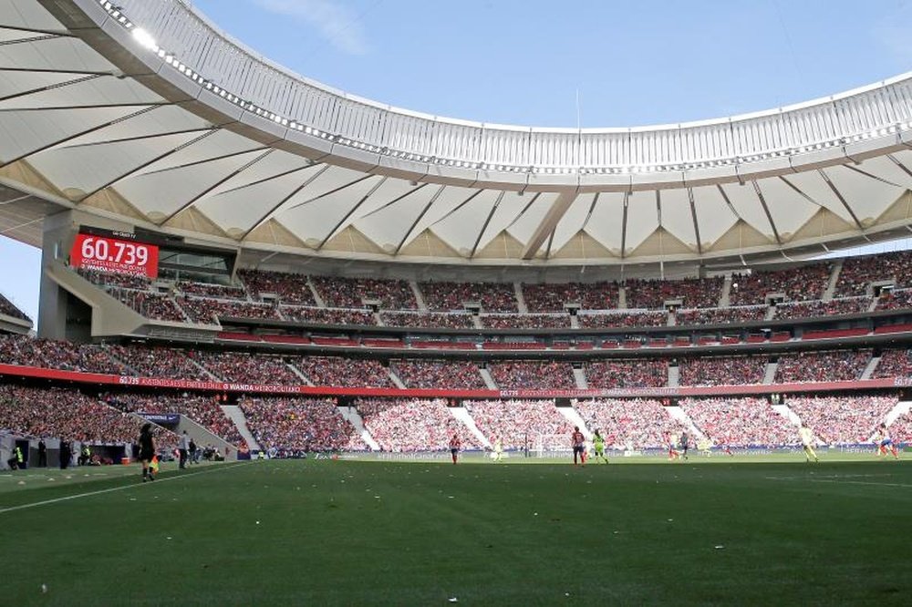 Saúl y Casillas flipan con el récord del Wanda Metropolitano. EFE