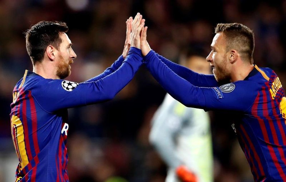 Los dos detalles de Messi que más llamaron la atención a Arthur. EFE