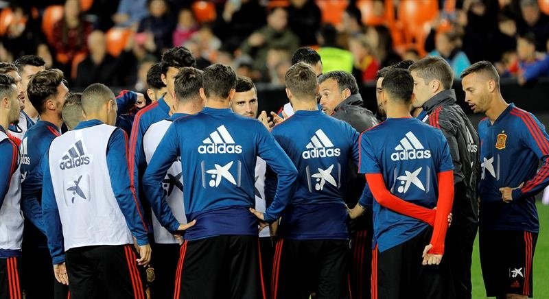 Spain arrive in Malta