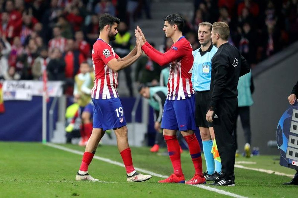 Diego Costa et Morata arrivent à temps au Camp Nou. EFE