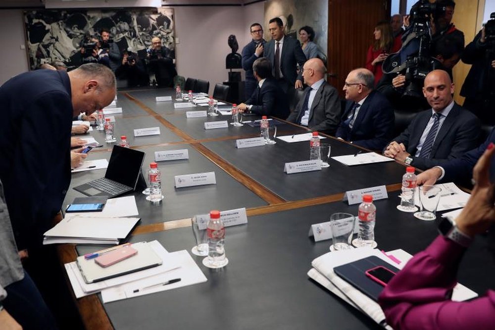 La pandemia de COVID-19 está obligando a tomar medidas. EFE