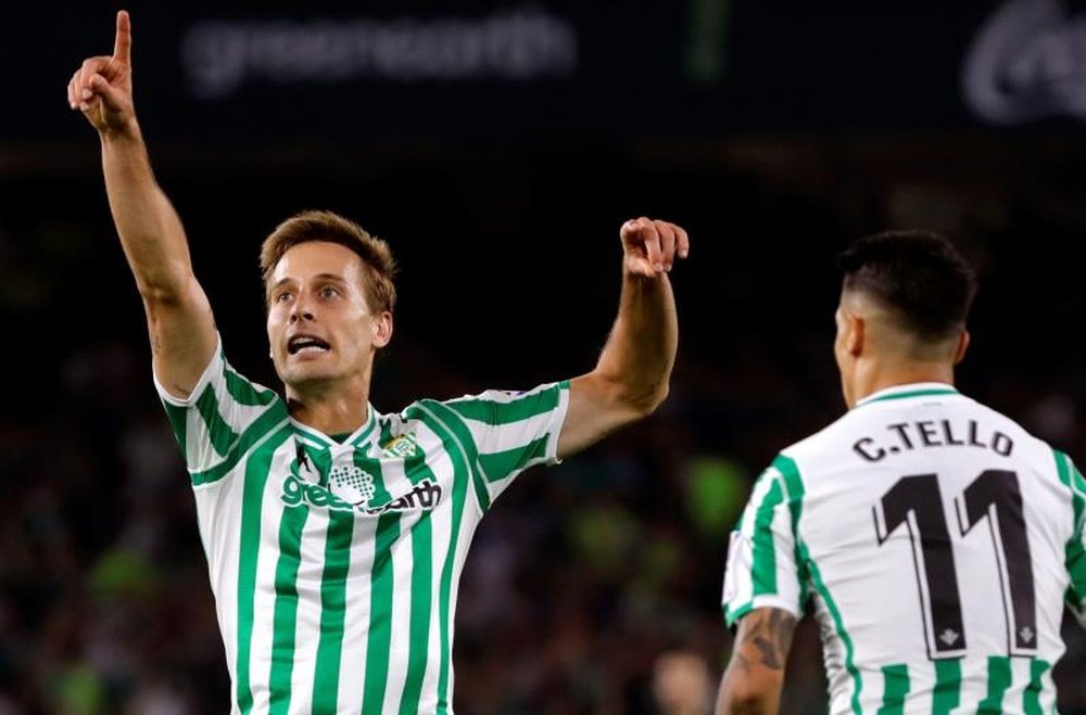 Sergio Canales is wanted by Atletico Madrid. EFE/Archivo