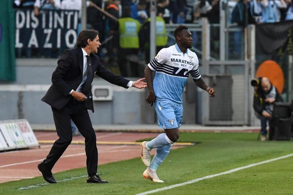 Caicedo will meet with Lazio to discuss extending his contract. EFE