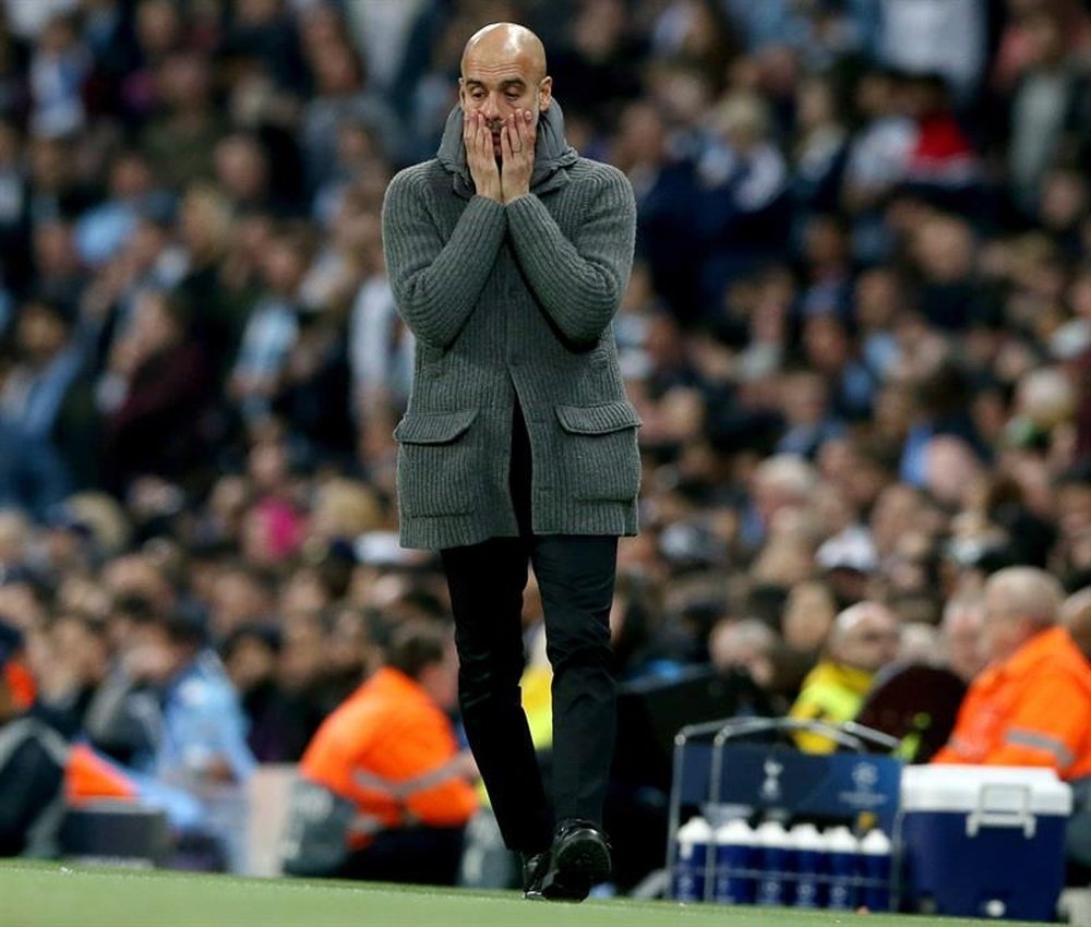 Pep volvió a sufrir otra eliminación y Gullit le dejó varios dardos. EFE