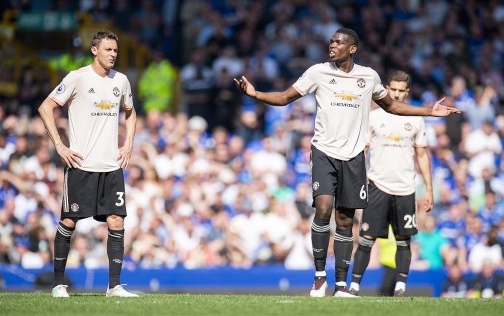 United's players and staff had a mass argument at Goodison Park. EFE