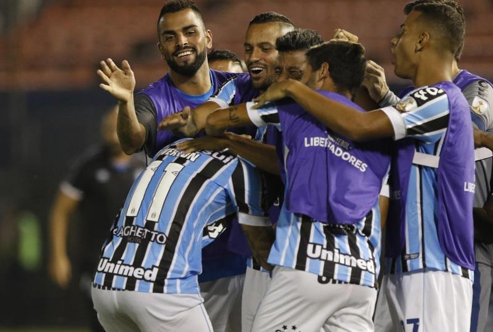 Gremio y Santos regresaron con fuerza. EFE