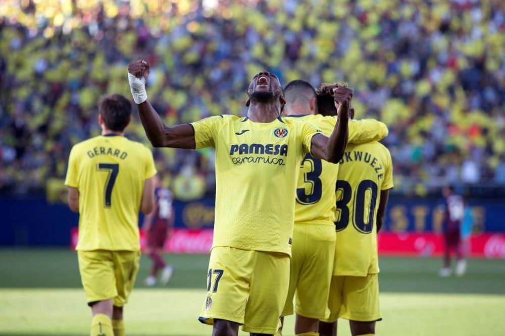 El Villarreal certificó la salvación ganando por la mínima al Eibar. EFE