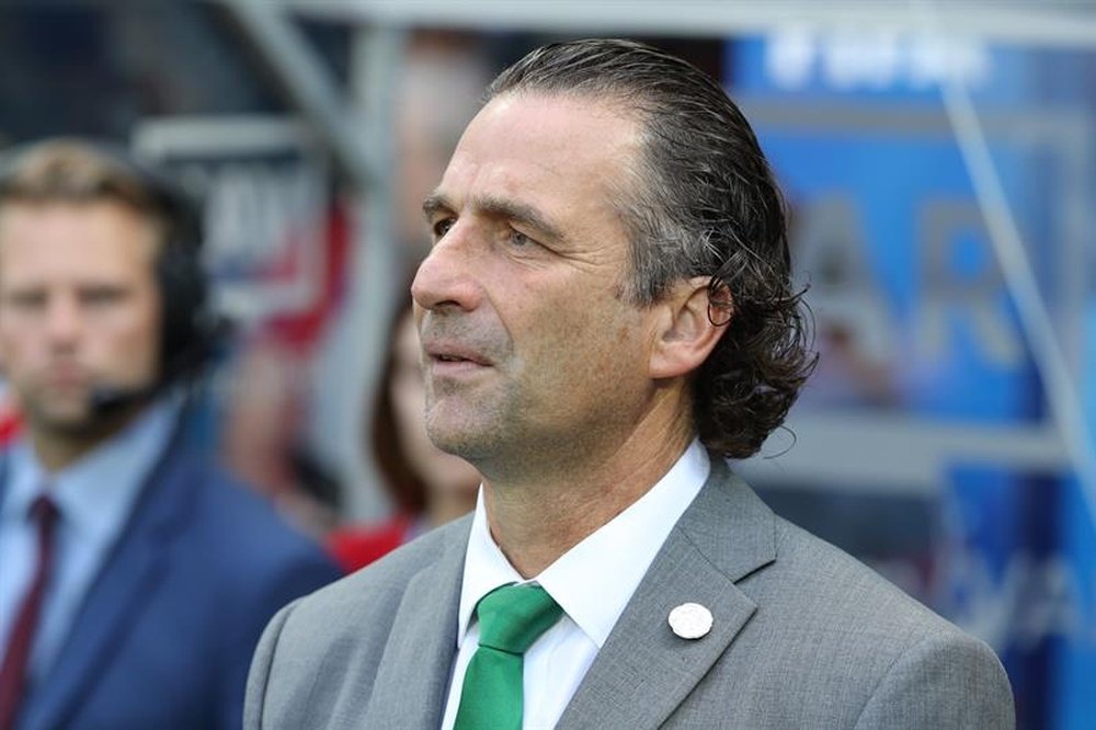 Juan Antonio Pizzi ultima la gestión de la plantilla de cara al segundo semestre de competición. EFE