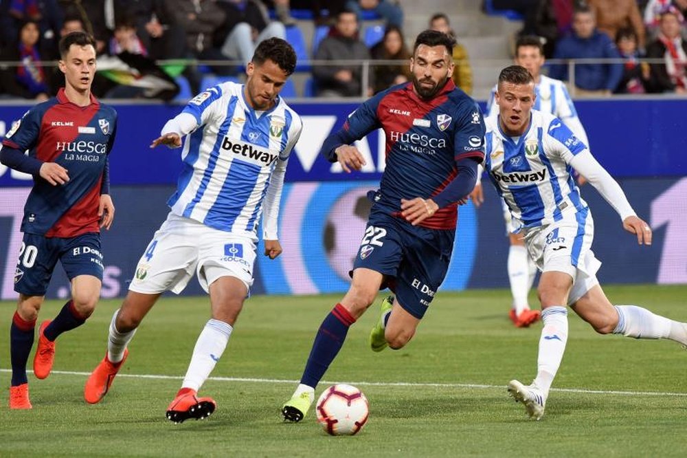 El Huesca remontó al Leganés con Mantovani como gran protagonista. EFE