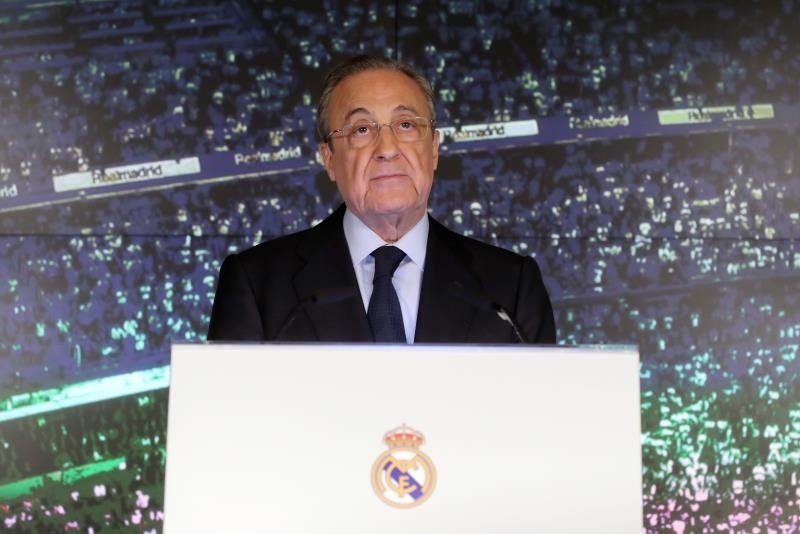 Florentino habló de los fichajes y de las salidas. EFE