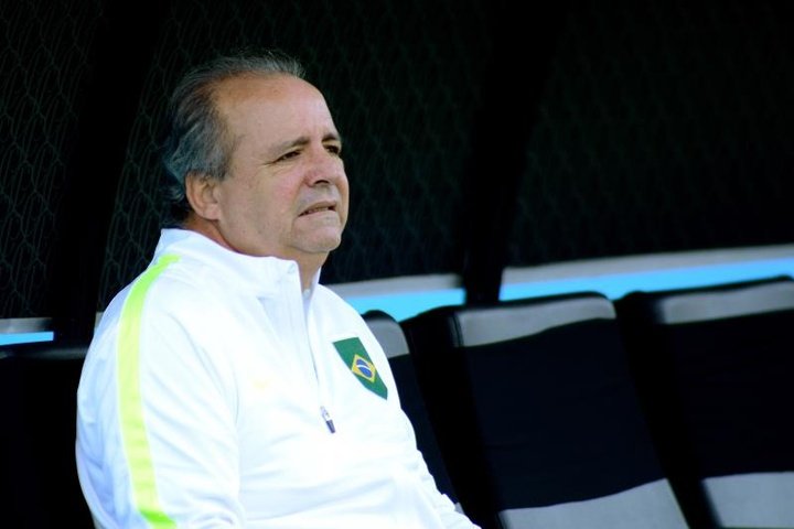 Kaka and Luis Fabiano lead tributes after former coach Vadao dies