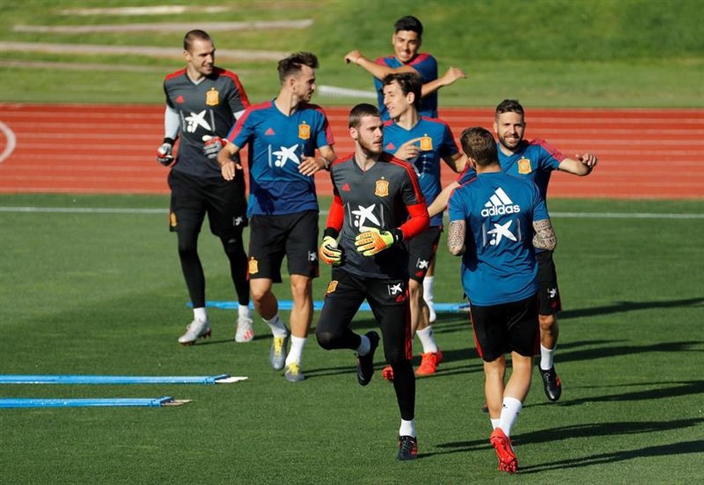 España jugará este viernes en Tórshavn, capital de las Islas Feroe. EFE