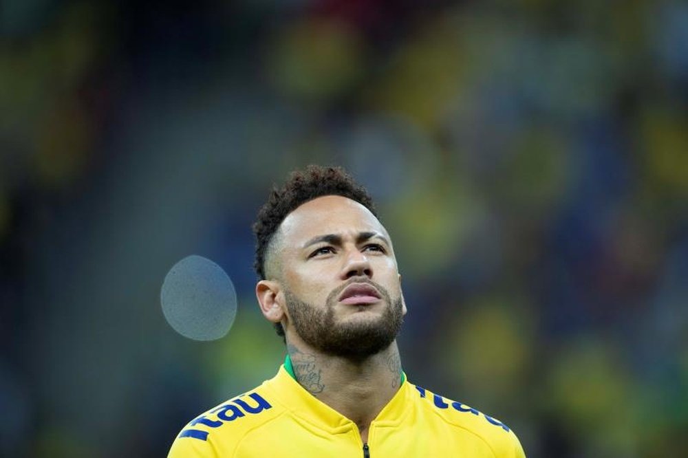 Neymar falou em coletiva sobre assuntos como seu histórico com a amarelinha e as más temporadas. EFE