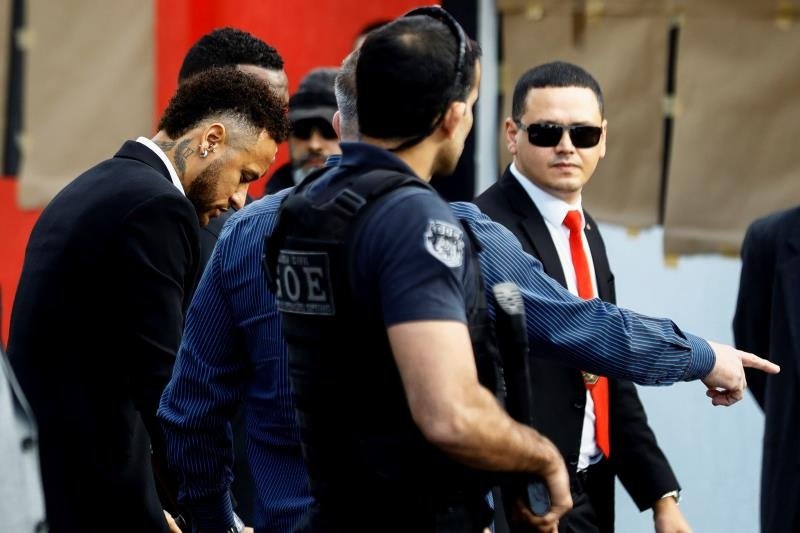 Neymar appeared at a police station in Sao Paulo today to testify. EFE