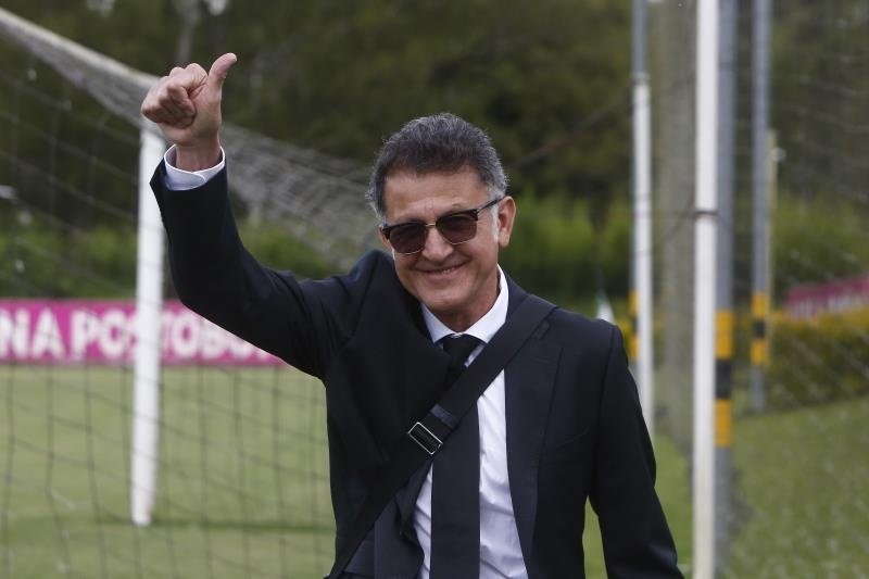 Es una petición expresa del técnico, Juan Carlos Osorio. EFE
