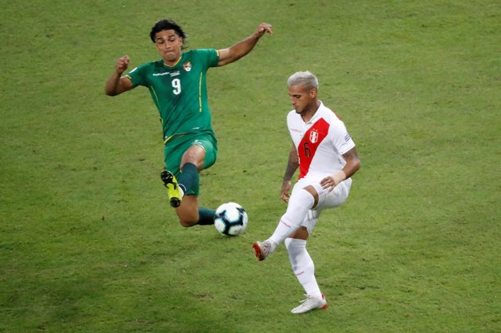 Miguel Trauco no descartó una victoria ante Brasil. EFE