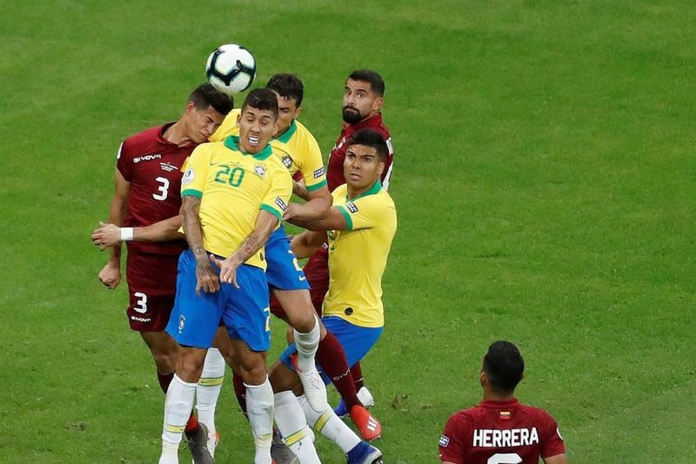 La delantera de Brasil no encuentra el gol en la Copa América. EFE