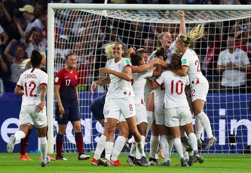 Les compos probables de la demie de Mondial féminin entre l'Angleterre et les USA