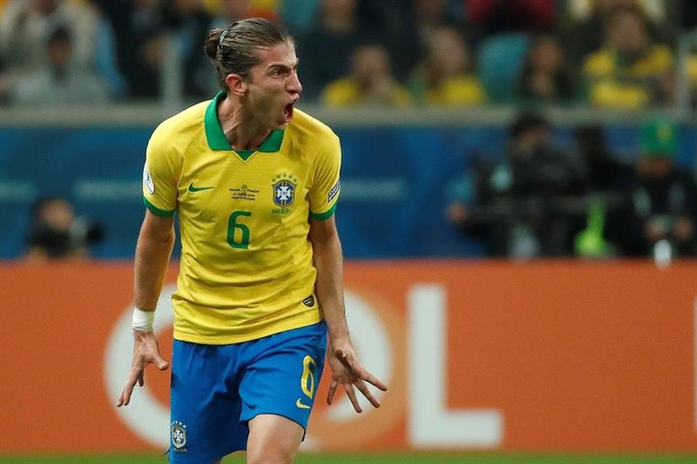 Filipe Luis pense à son futur. EFE