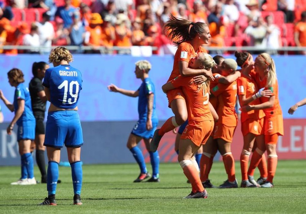 Les compos probables de la finale du Mondial féminin entre les USA et les Pays-Bas. EFE