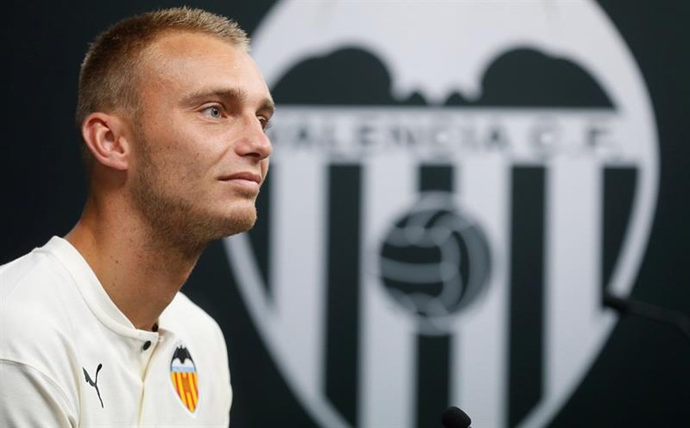 Cillessen analizó el papel de la grada. EFE/Miguel Ángel Polo