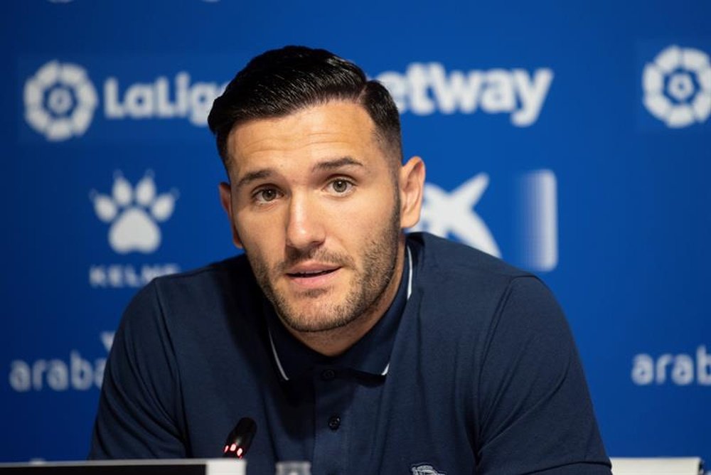 Lucas Pérez espera que el partido se juegue con público. EFE