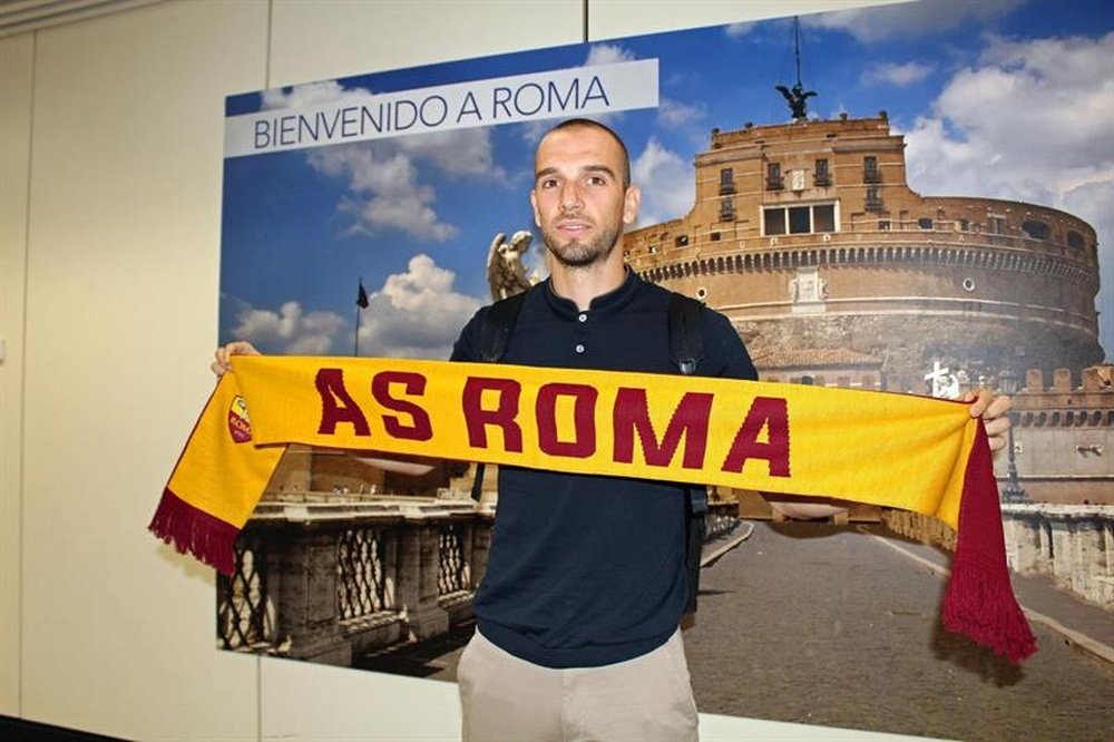 Pau López, nouveau gardien de but de la Roma. EFE