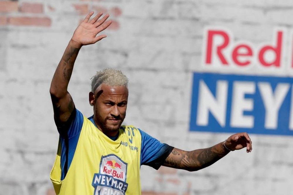 La nueva 'fiesta' que tendrá Neymar lejos de París... en septiembre. EFE