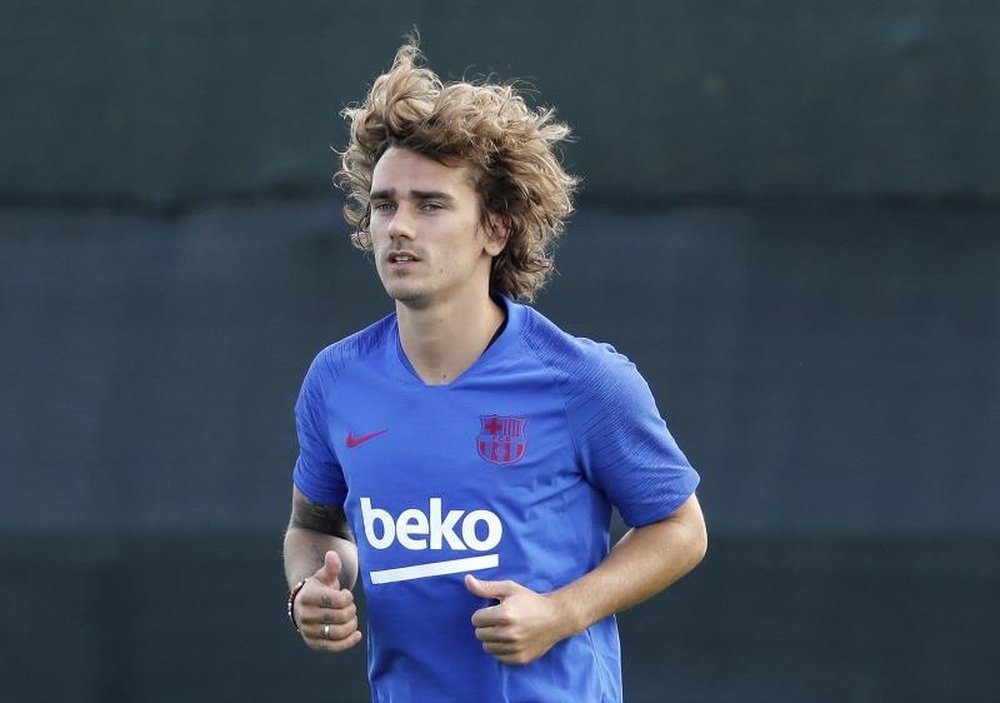 Griezmann était l'un des premiers à passer en conférence. EFE/Andreu Dalmau