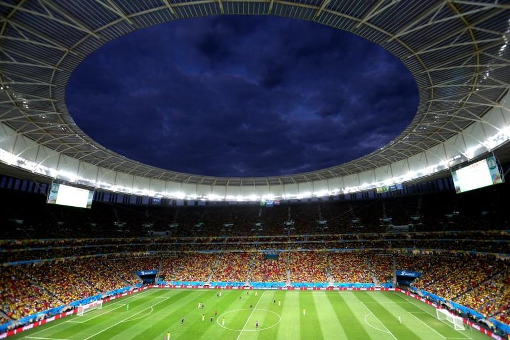 Investigan la licitación de estadios de Brasil 2014. EFE