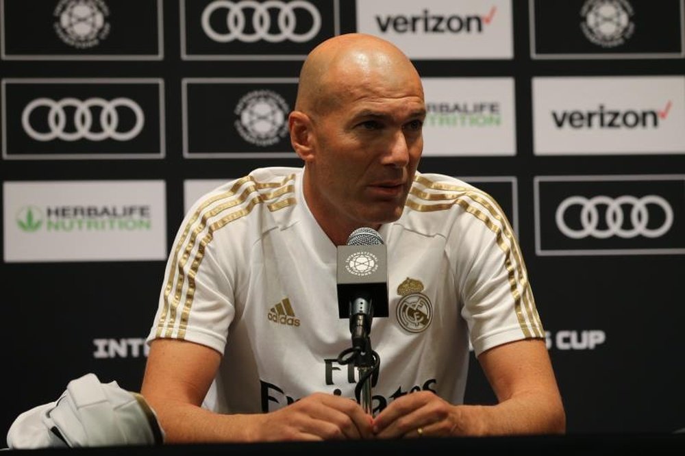 Zidane fala sobre temas do momento no Real. EFE/ Jorge Campos