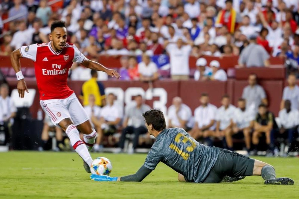 En Inglaterra ponen a Aubameyang en los planes del Madrid. EFE/Erik S. Lesser