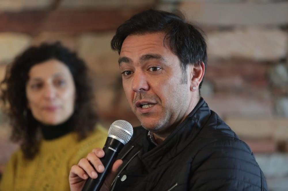 Recoba recordó las botas que le regaló a Suárez. EFE